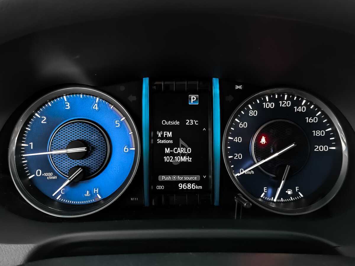 Toyota Fortuner, 2022 Фото №12