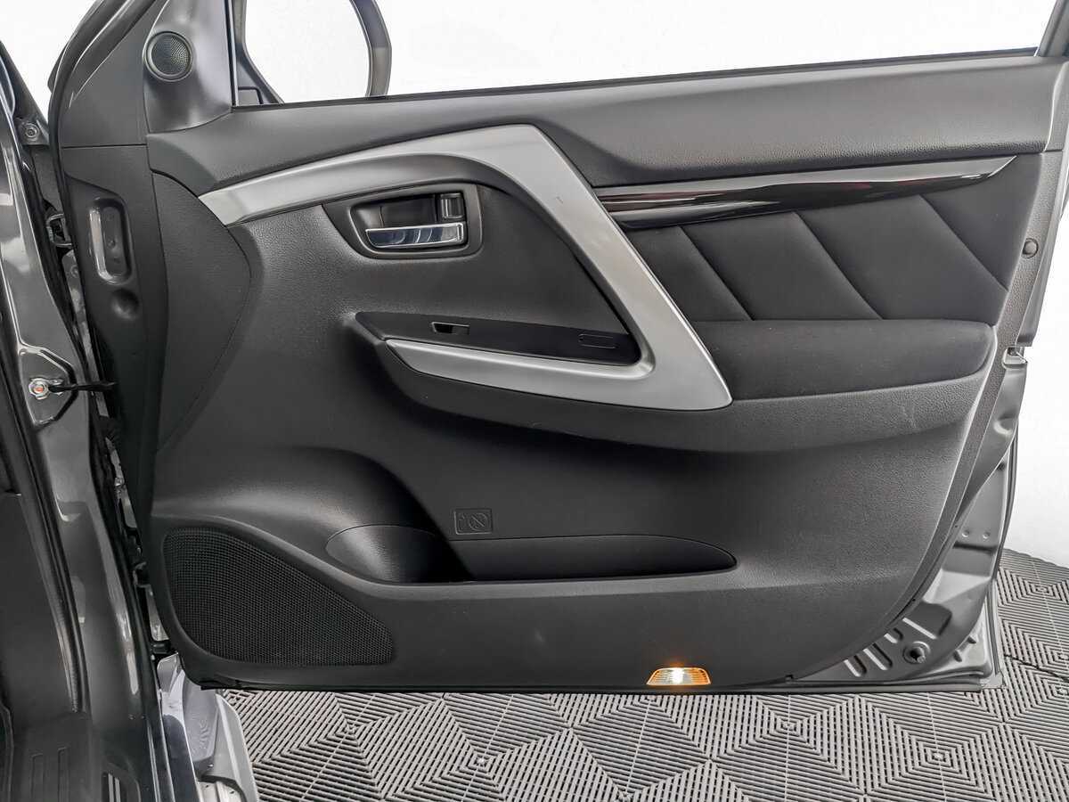 Mitsubishi Pajero Sport, 2021 Фото №20