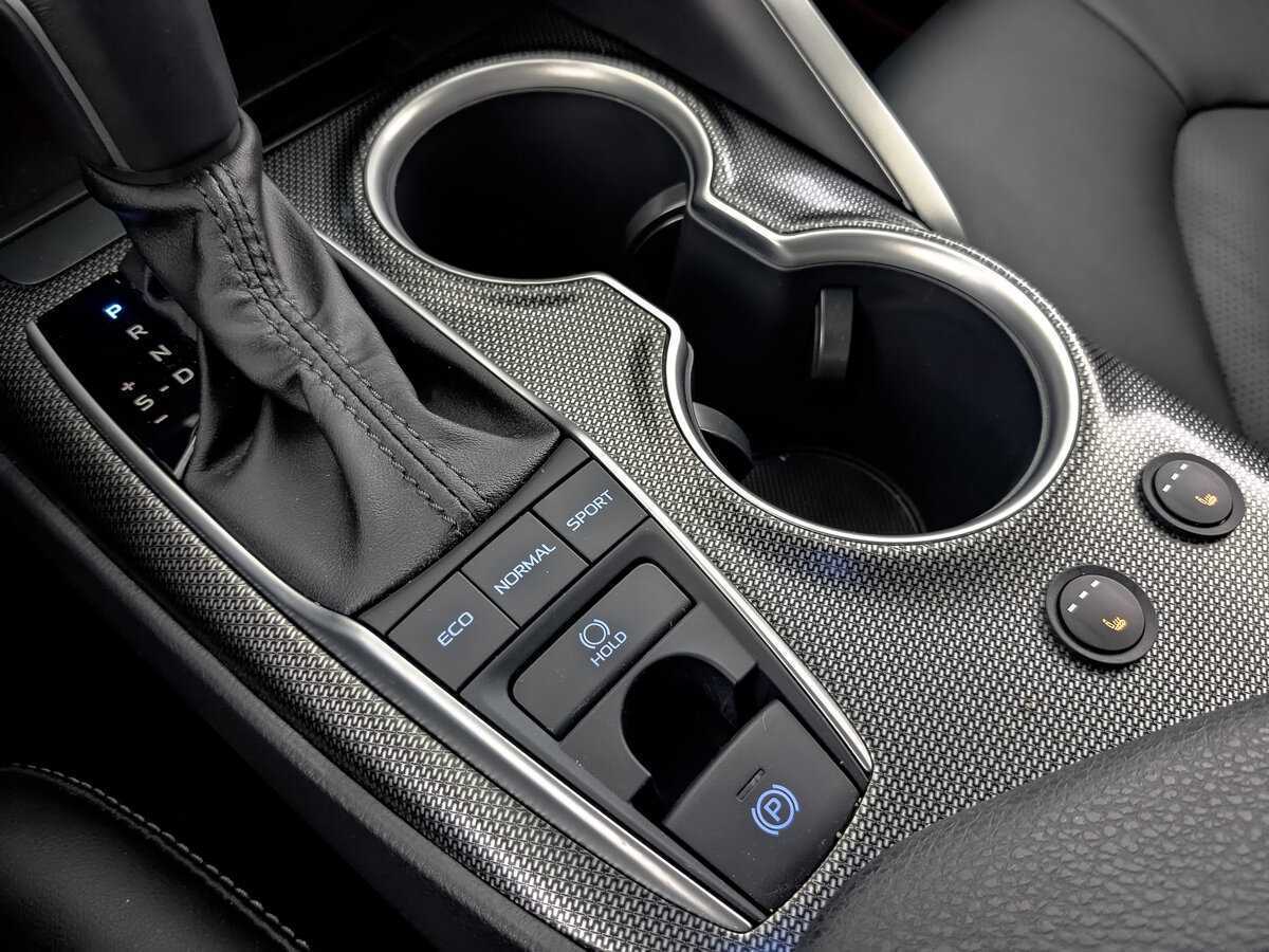 Toyota Camry, 2023 Фото №22