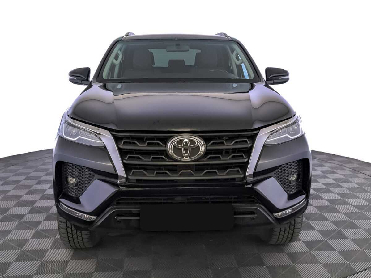Toyota Fortuner, 2021 Фото №2