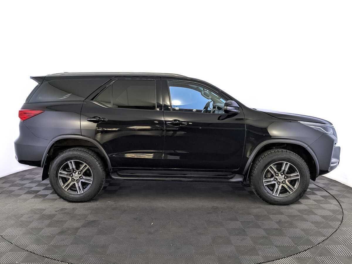 Toyota Fortuner, 2021 Фото №4