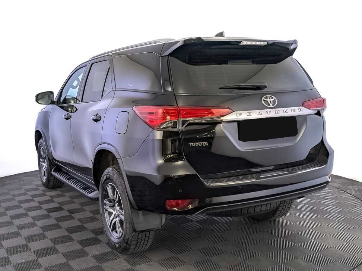 Toyota Fortuner, 2021 Фото №7