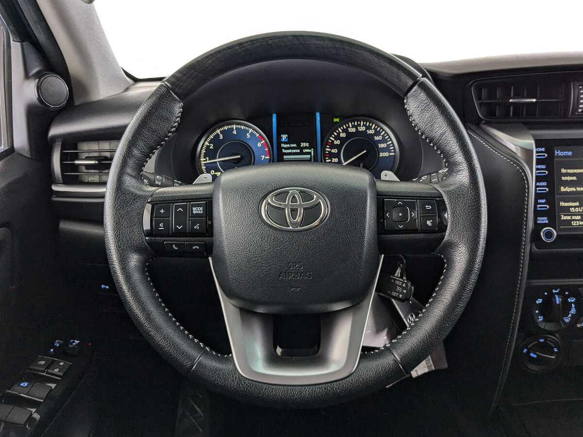 Toyota Fortuner, 2021 Фото №18