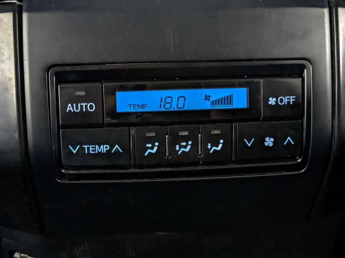 Toyota Land Cruiser Prado, 2020 Фото №22