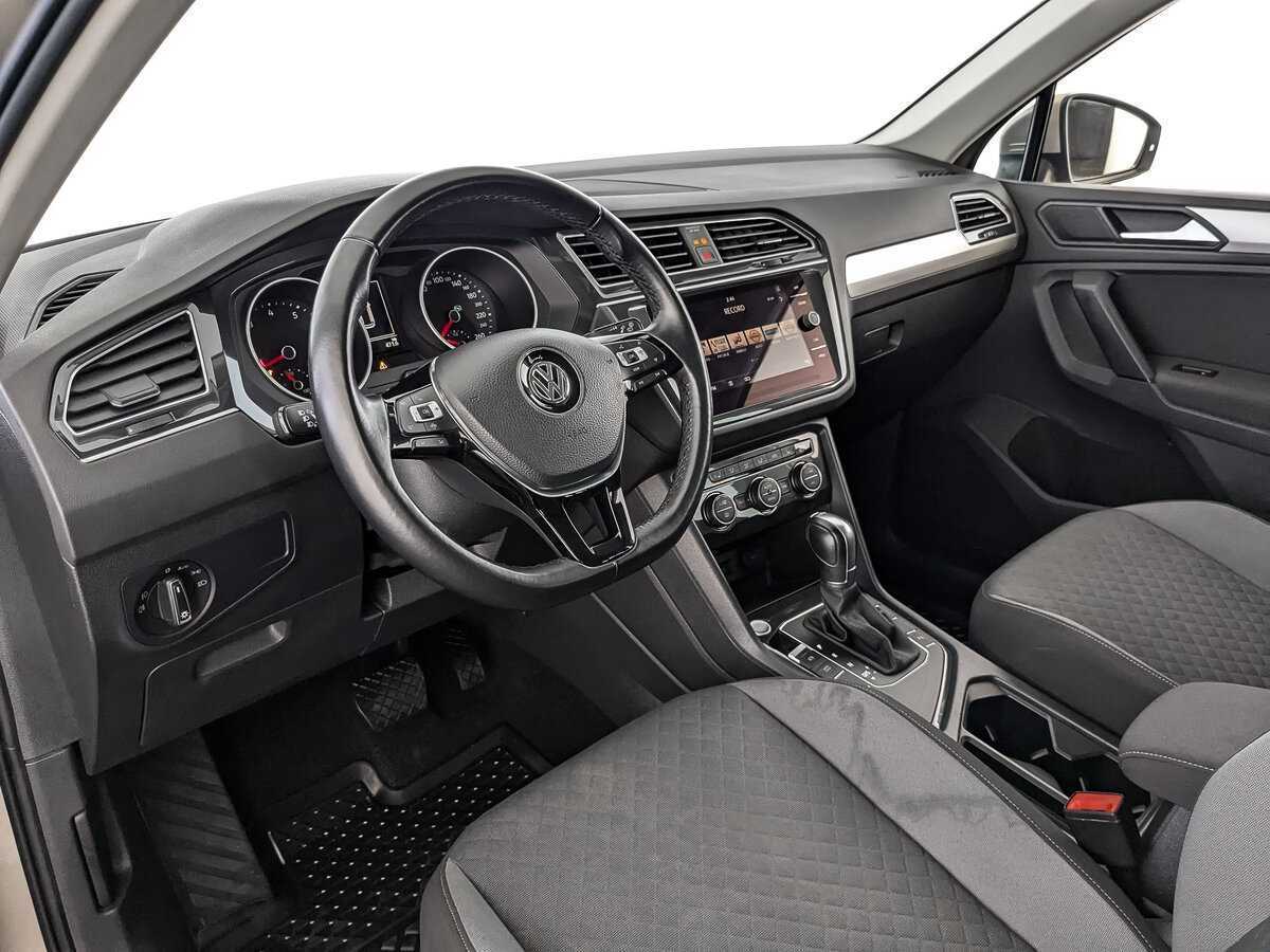 Volkswagen Tiguan, 2019 Фото №11