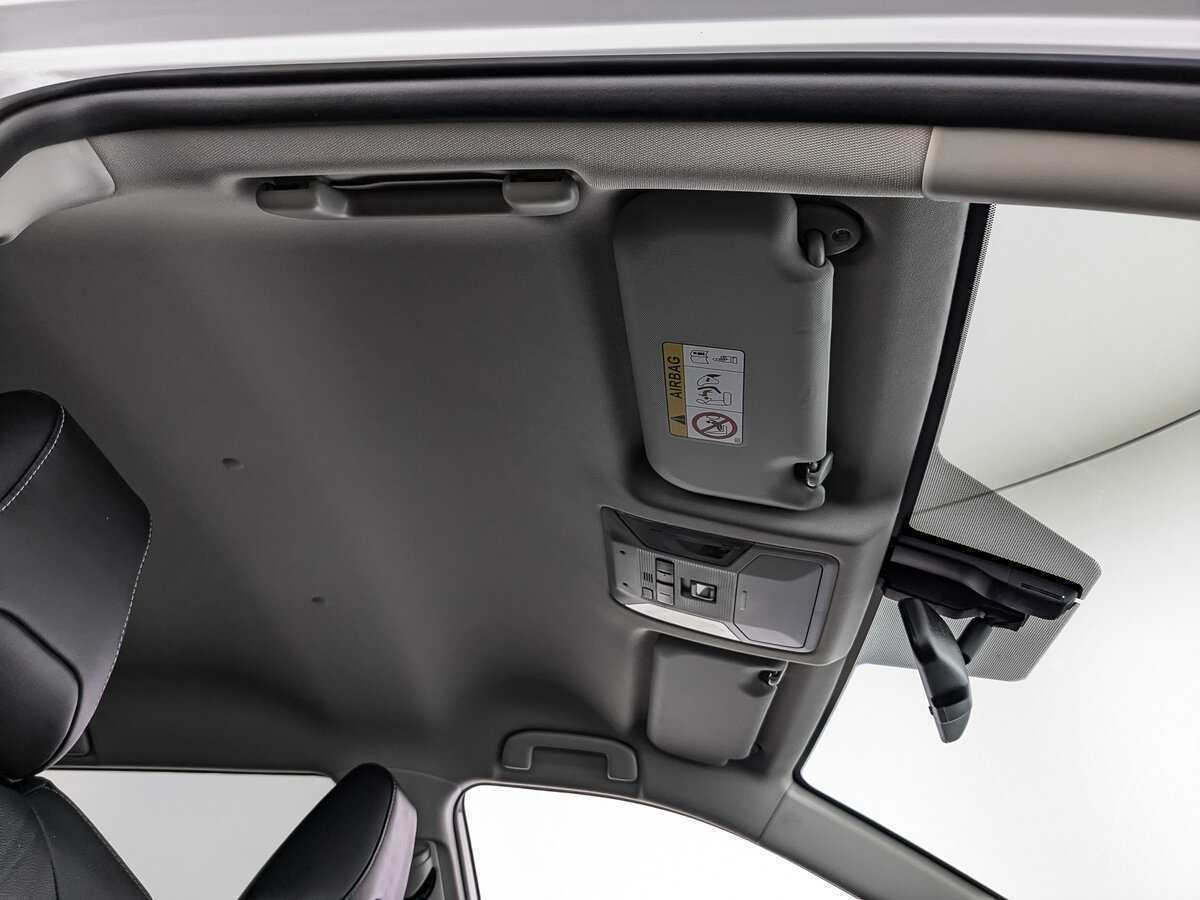 Toyota RAV4, 2021 Фото №19