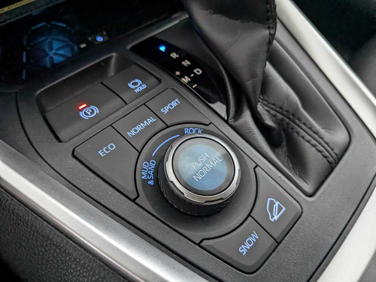 Toyota RAV4, 2021 Фото №23