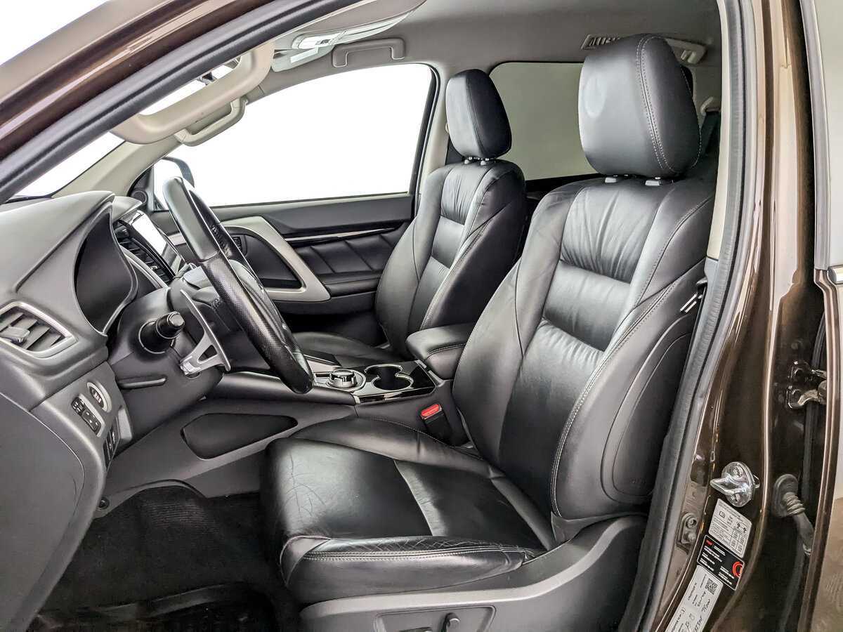 Mitsubishi Pajero Sport, 2019 Фото №16