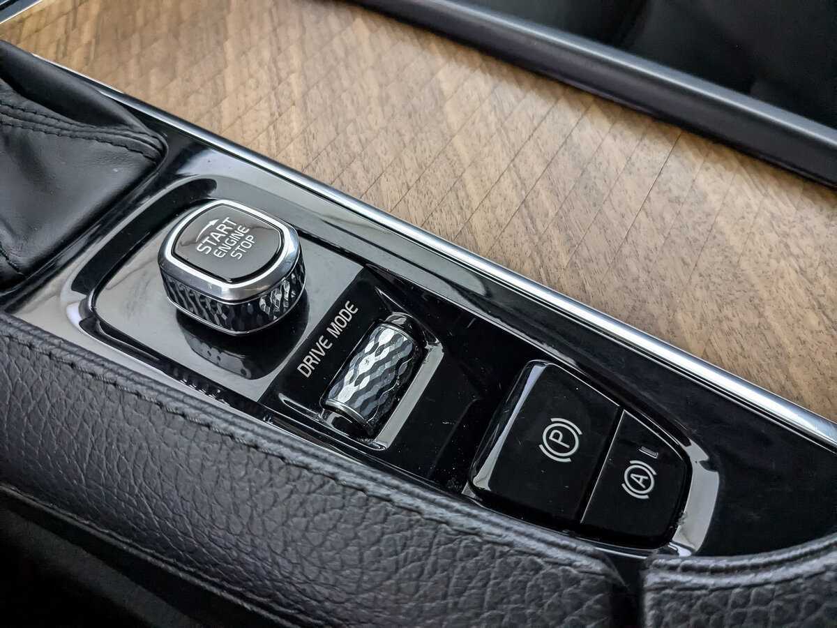 Volvo XC90, 2021 Фото №22