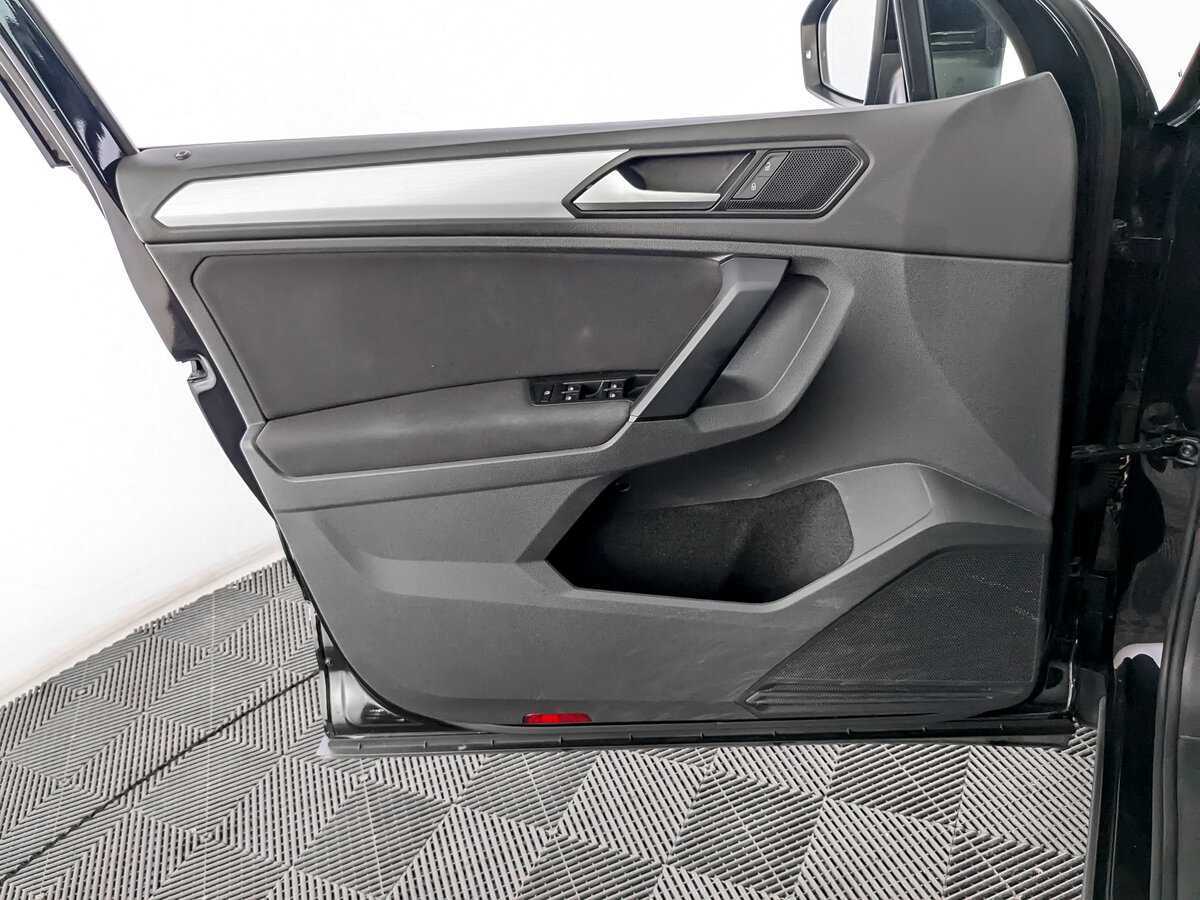 Volkswagen Tiguan, 2021 Фото №14