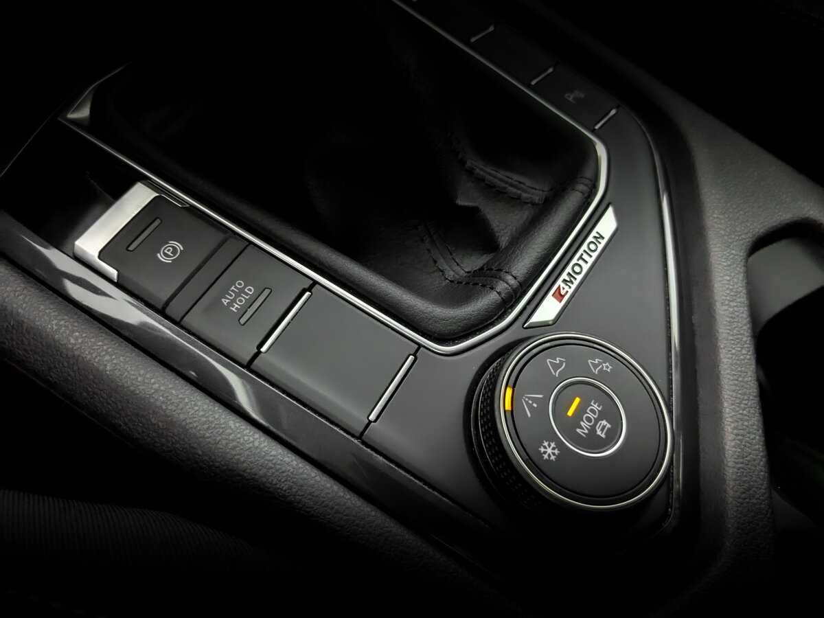 Volkswagen Tiguan, 2021 Фото №21