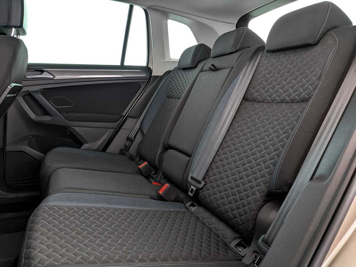 Volkswagen Tiguan, 2019 Фото №14