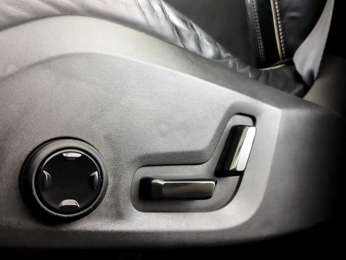 Volvo XC60, 2018 Фото №17