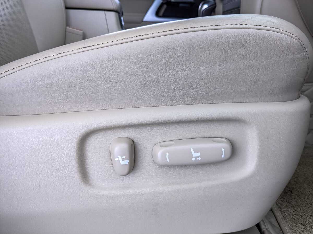 Toyota Land Cruiser, 2019 Фото №21