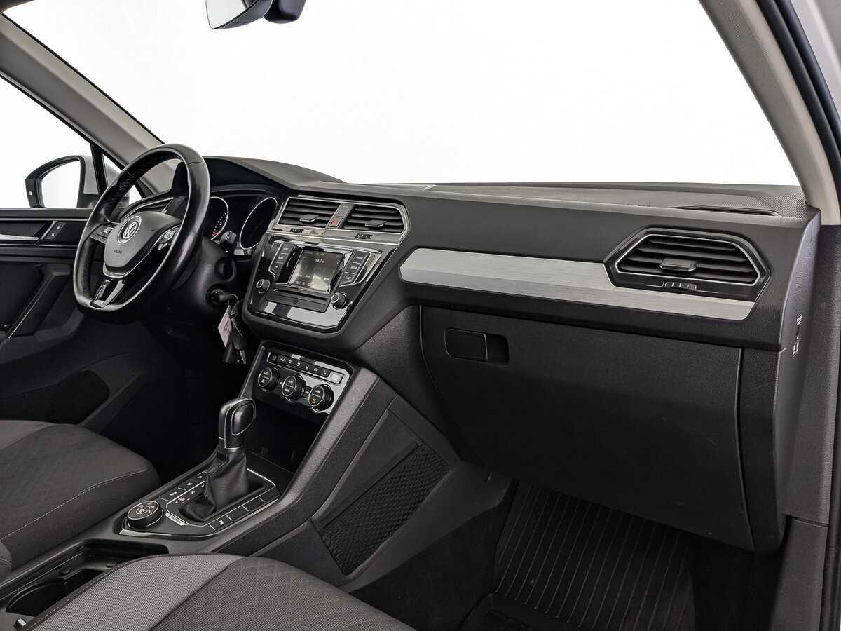 Volkswagen Tiguan, 2017 Фото №9