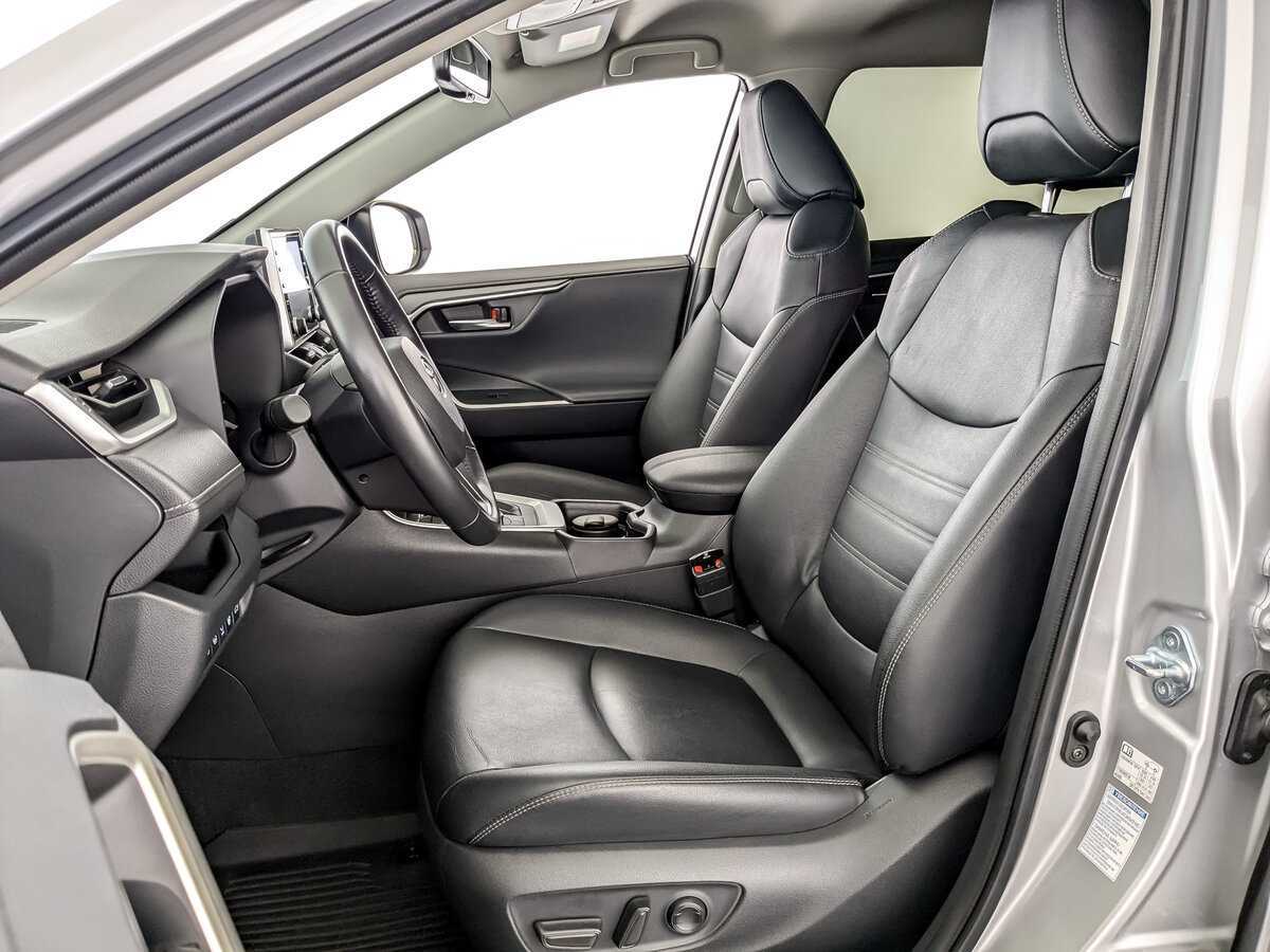 Toyota RAV4, 2022 Фото №16