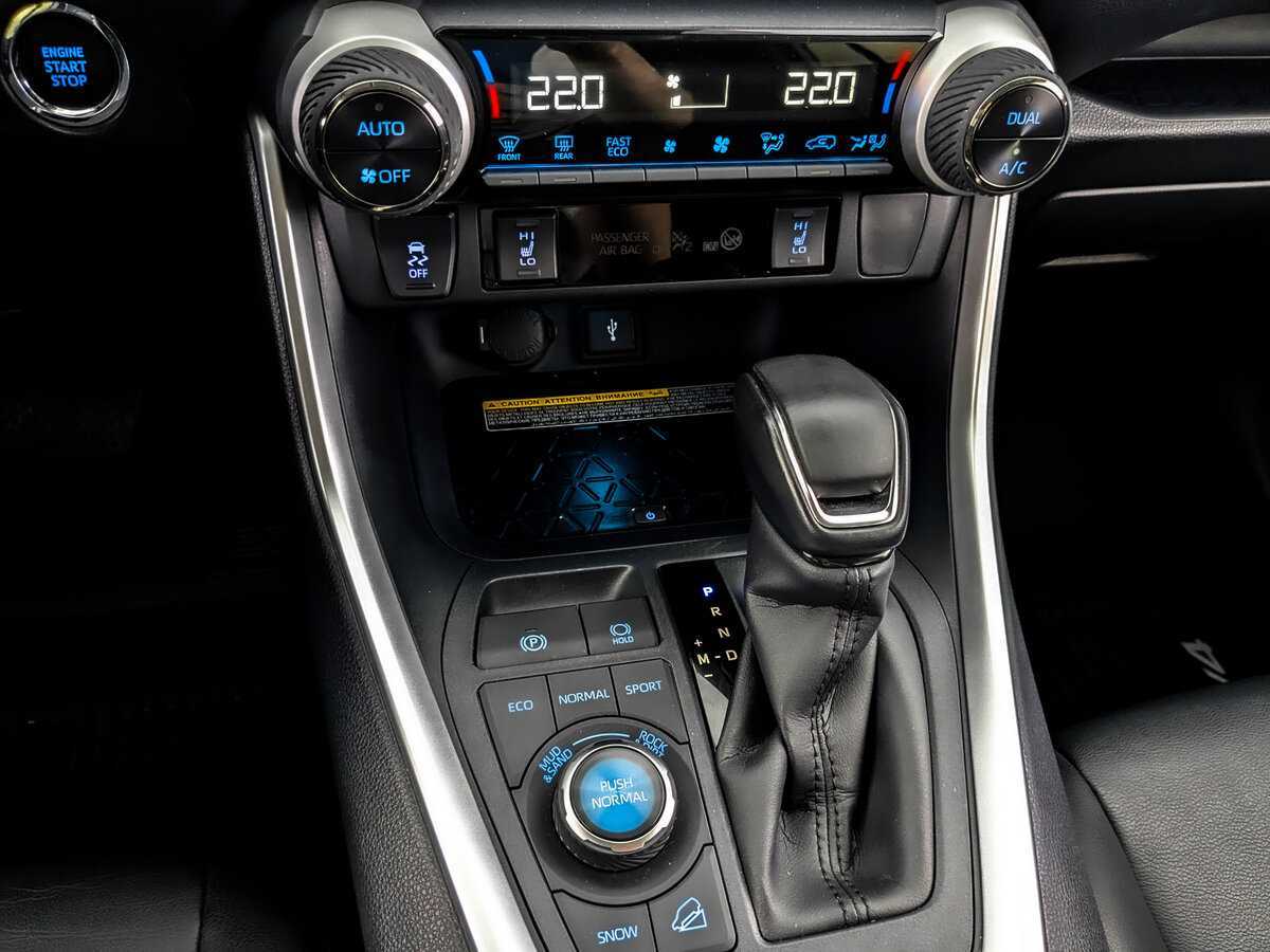 Toyota RAV4, 2022 Фото №21