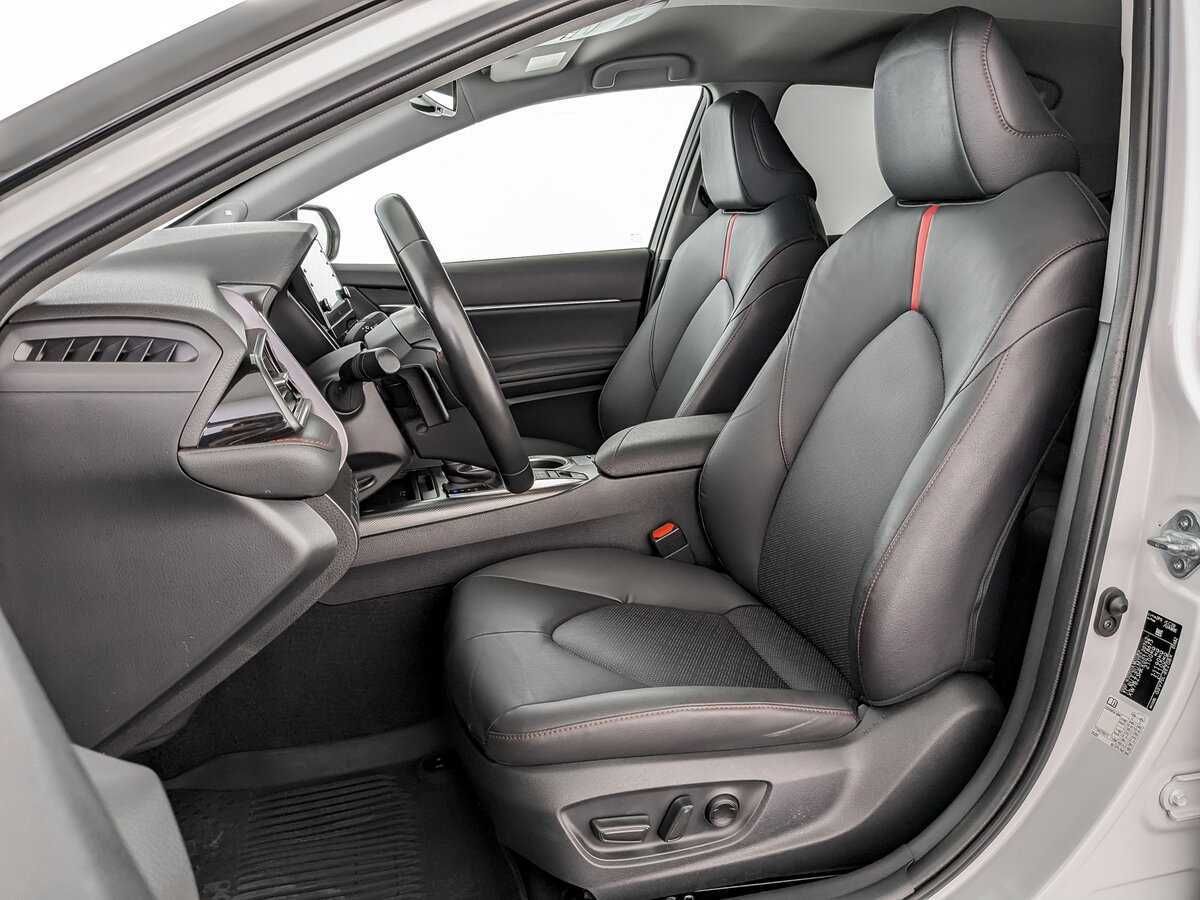 Toyota Camry, 2022 Фото №16