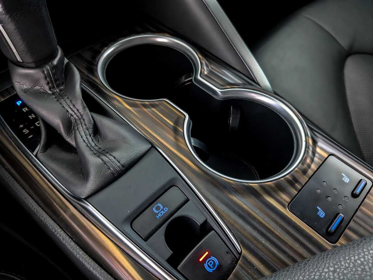 Toyota Camry, 2021 Фото №24