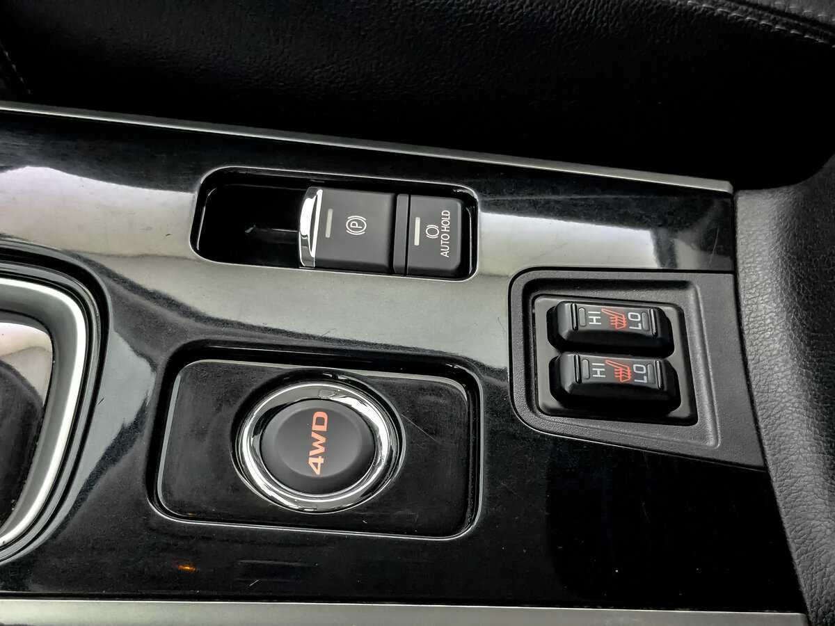 Mitsubishi Outlander, 2017 Фото №23