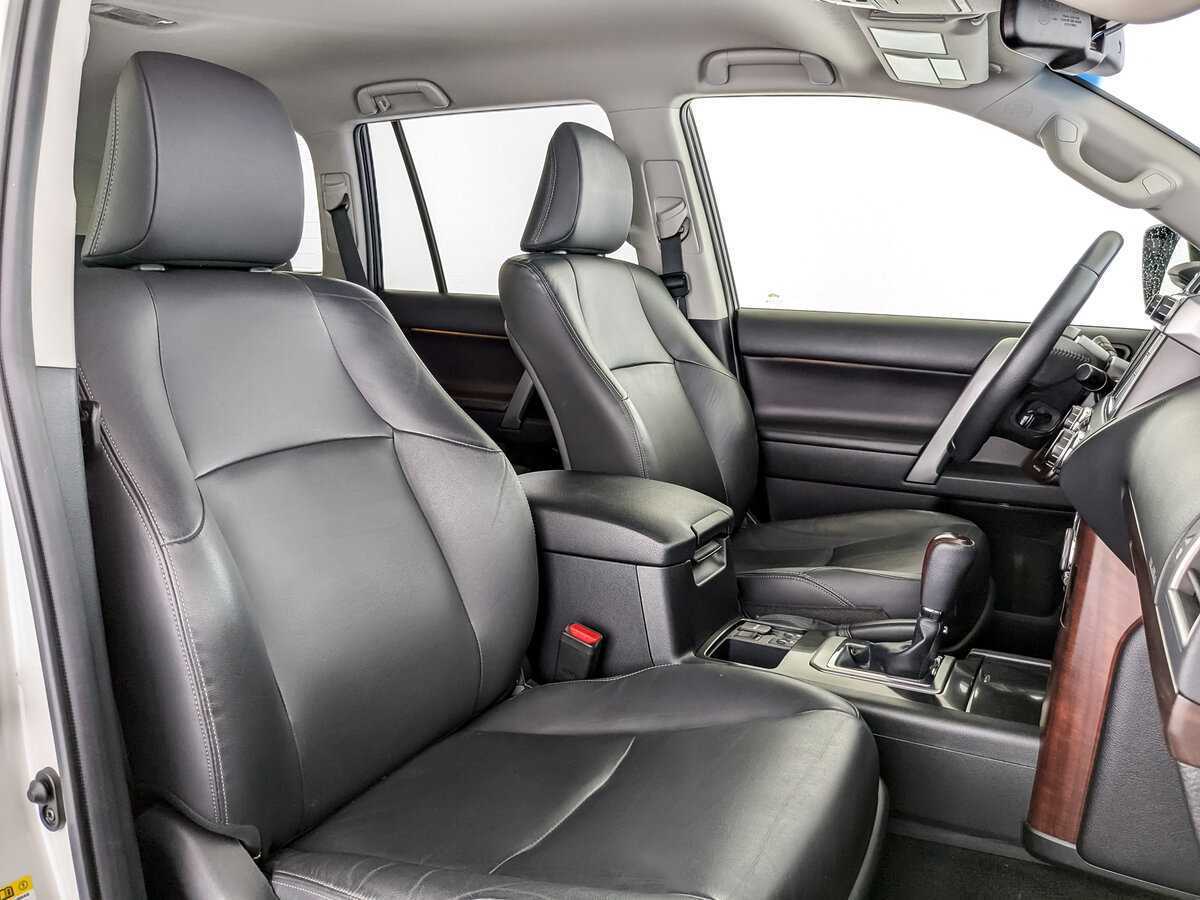 Toyota Land Cruiser Prado, 2017 Фото №20