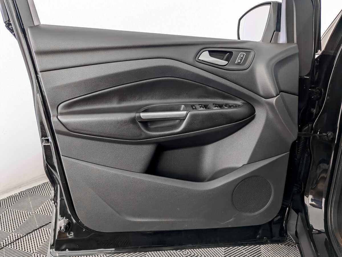 Ford Kuga, 2016 Фото №15