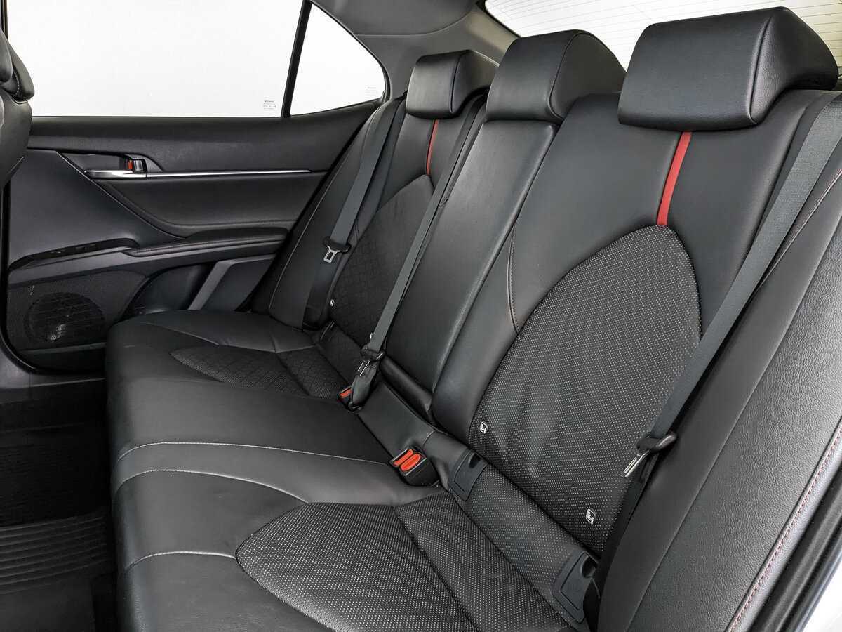 Toyota Camry, 2022 Фото №14