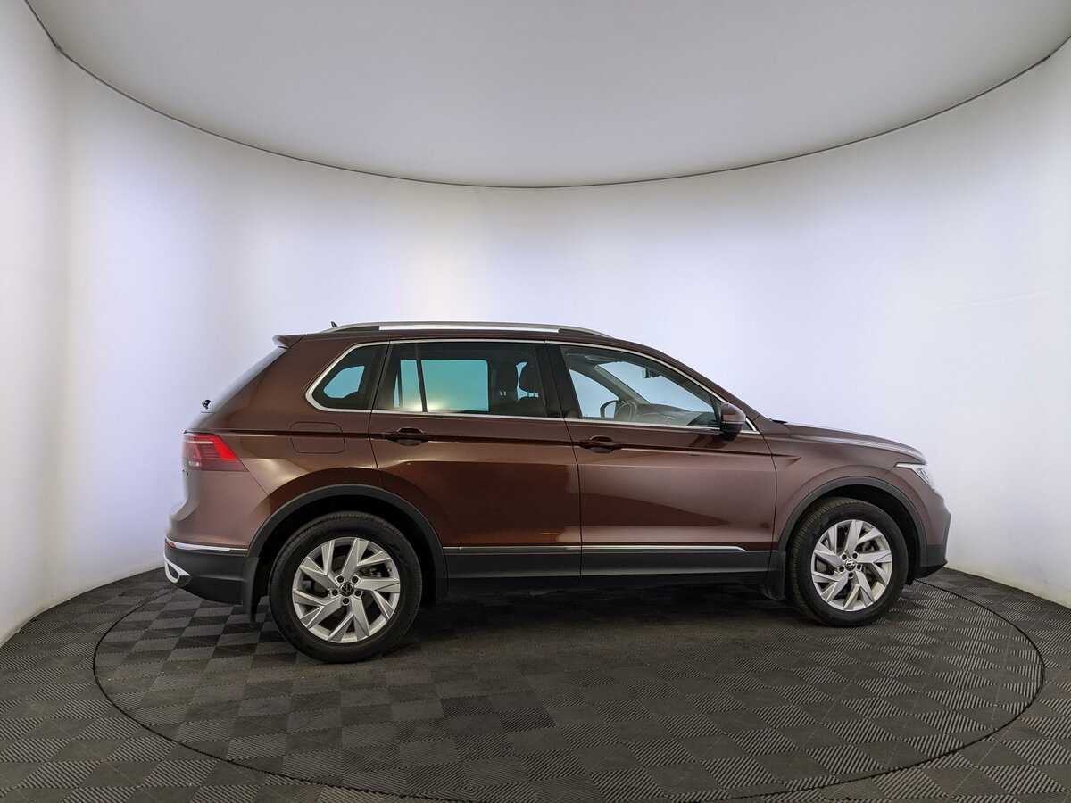Volkswagen Tiguan, 2021 - 56 856 км. | Фото №4