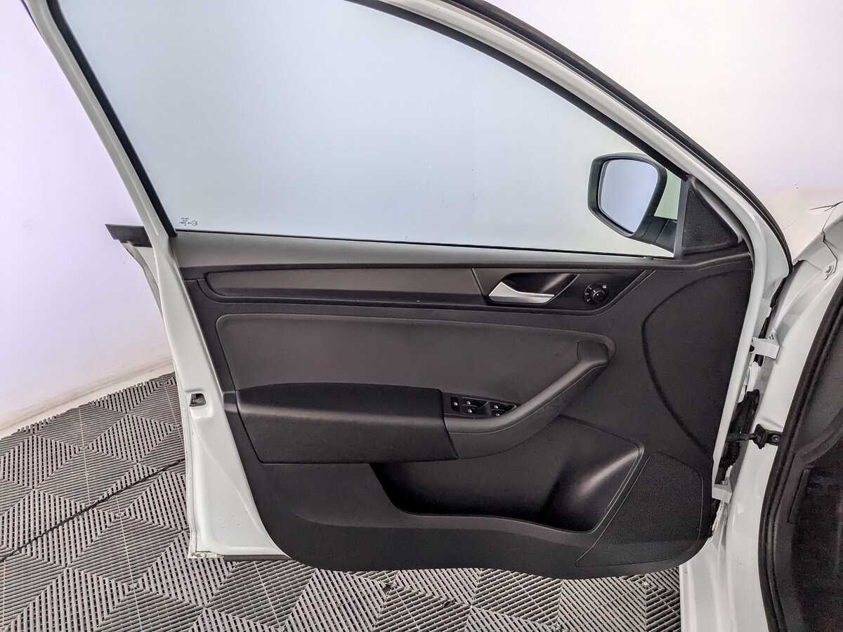 Volkswagen Polo, 2020 Фото №15