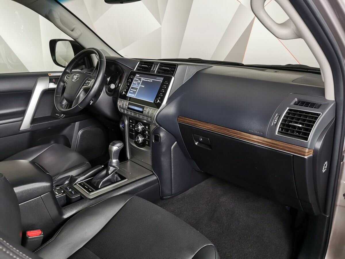 Toyota Land Cruiser Prado, 2020 Фото №9