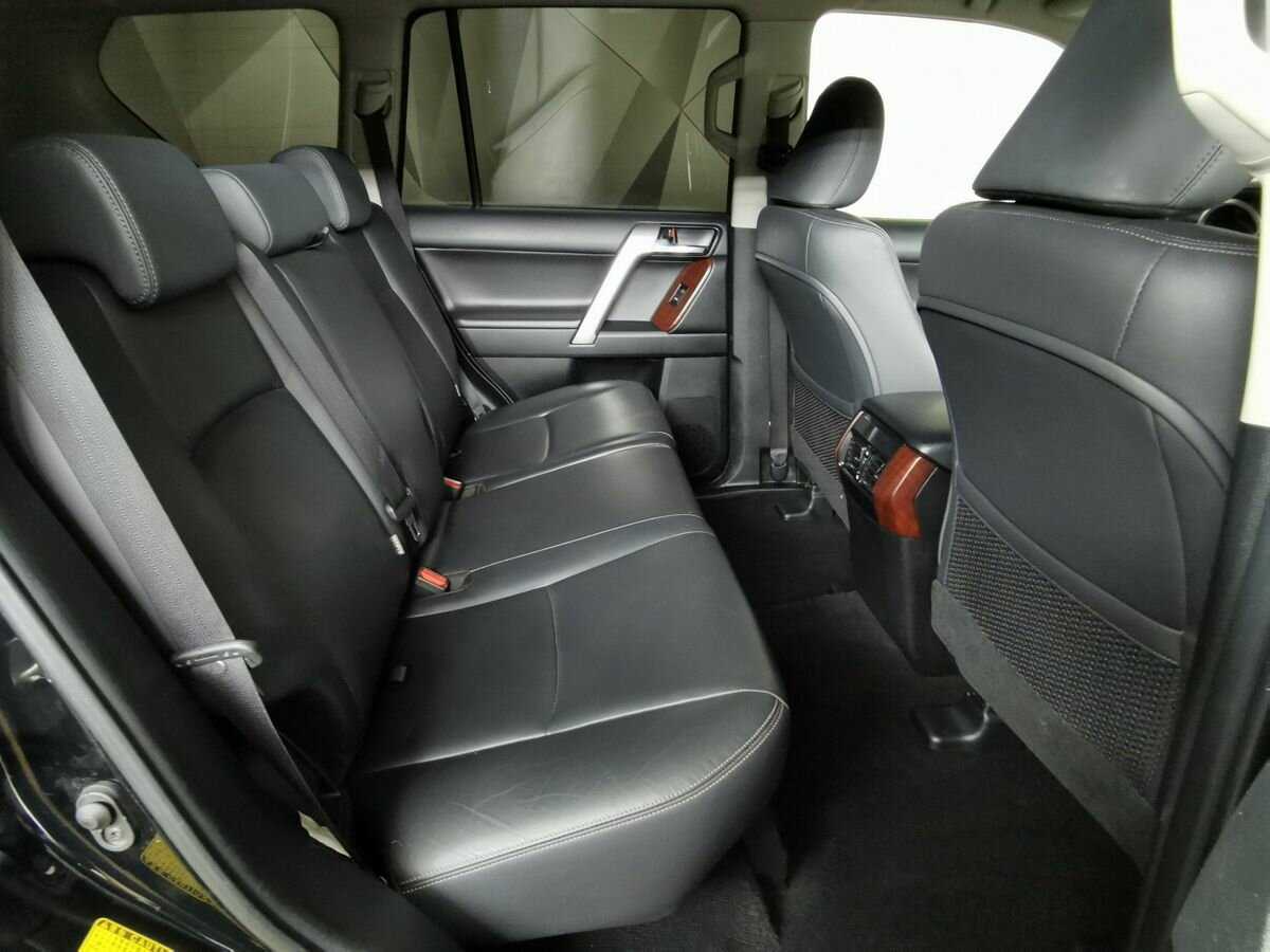 Toyota Land Cruiser Prado, 2017 Фото №12