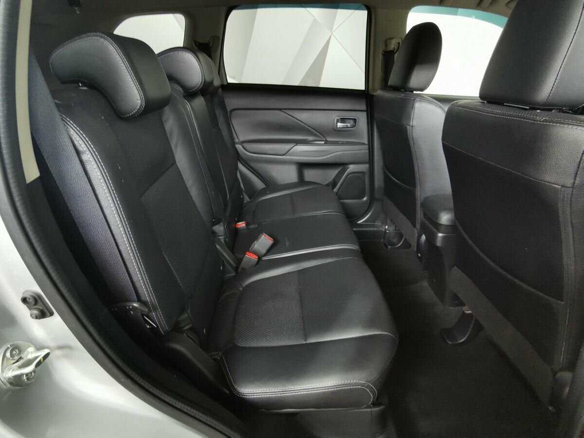 Mitsubishi Outlander, 2016 Фото №12