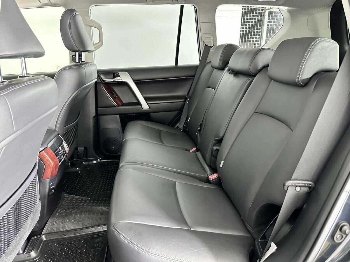 Toyota Land Cruiser Prado, 2017 Фото №19