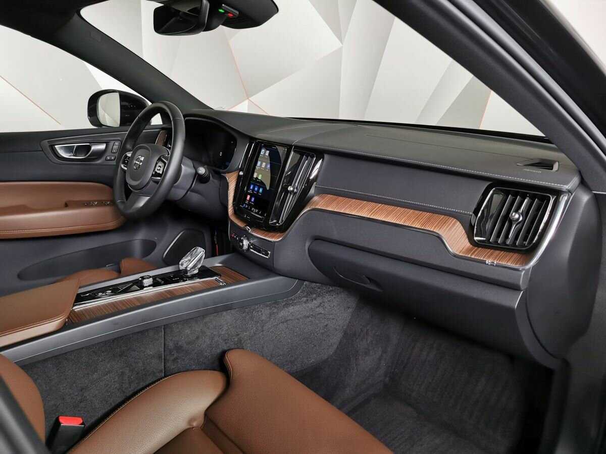 Volvo XC60, 2023 - 7 968 км. | Фото №8