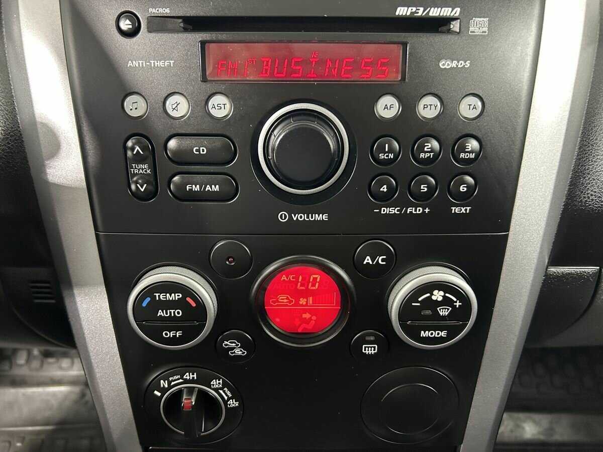 Suzuki Grand Vitara, 2010 Фото №12