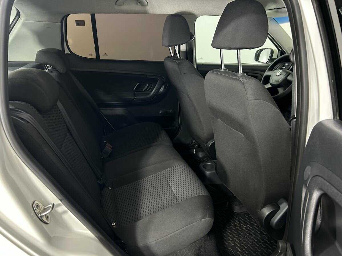 Skoda Fabia, 2011 Фото №16