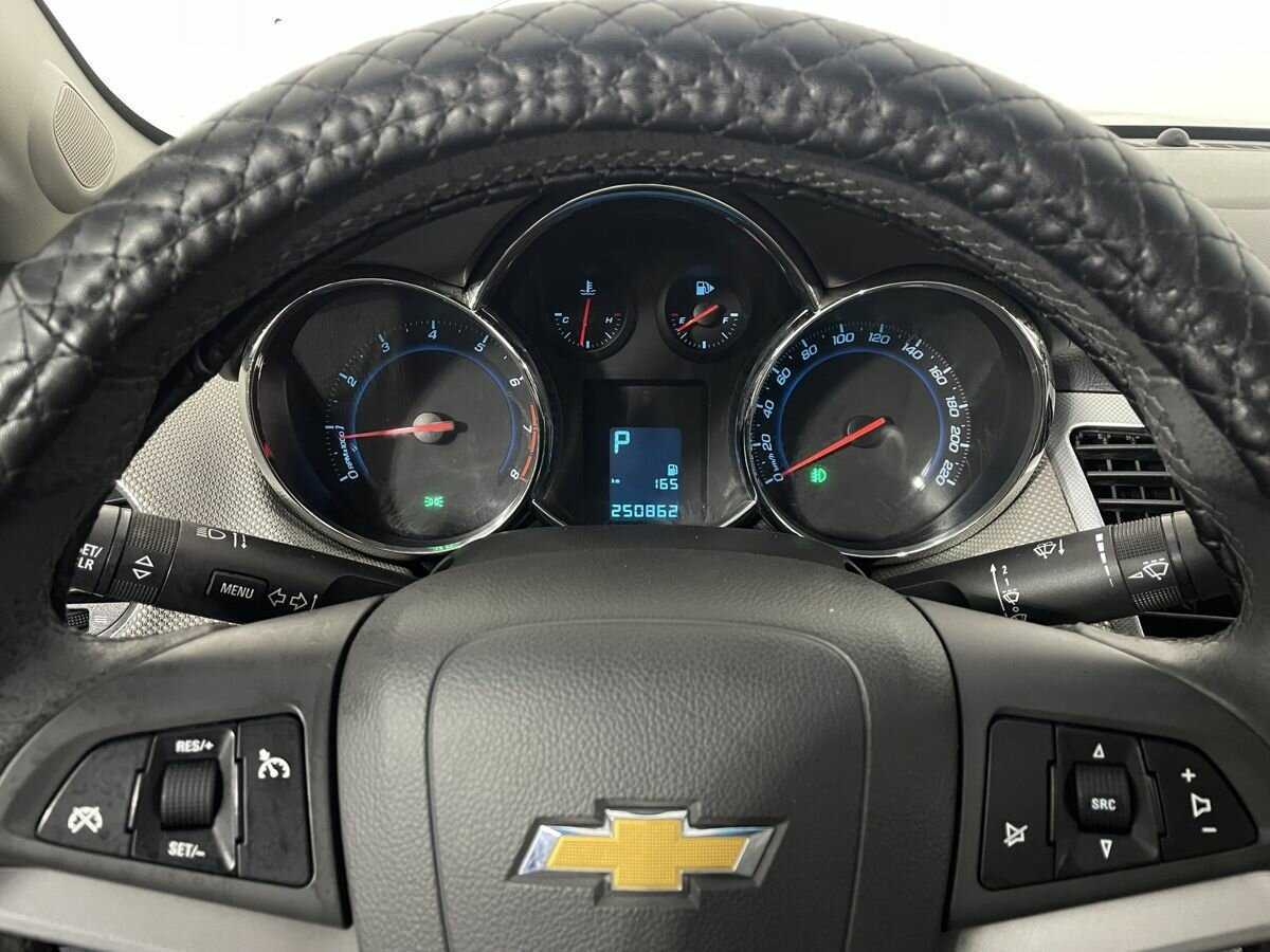 Chevrolet Cruze, 2010 Фото №11