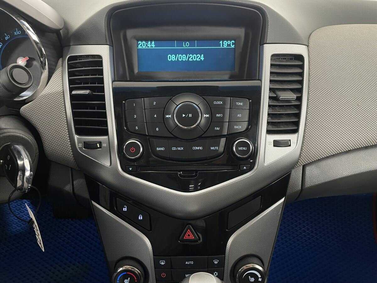 Chevrolet Cruze, 2010 Фото №12