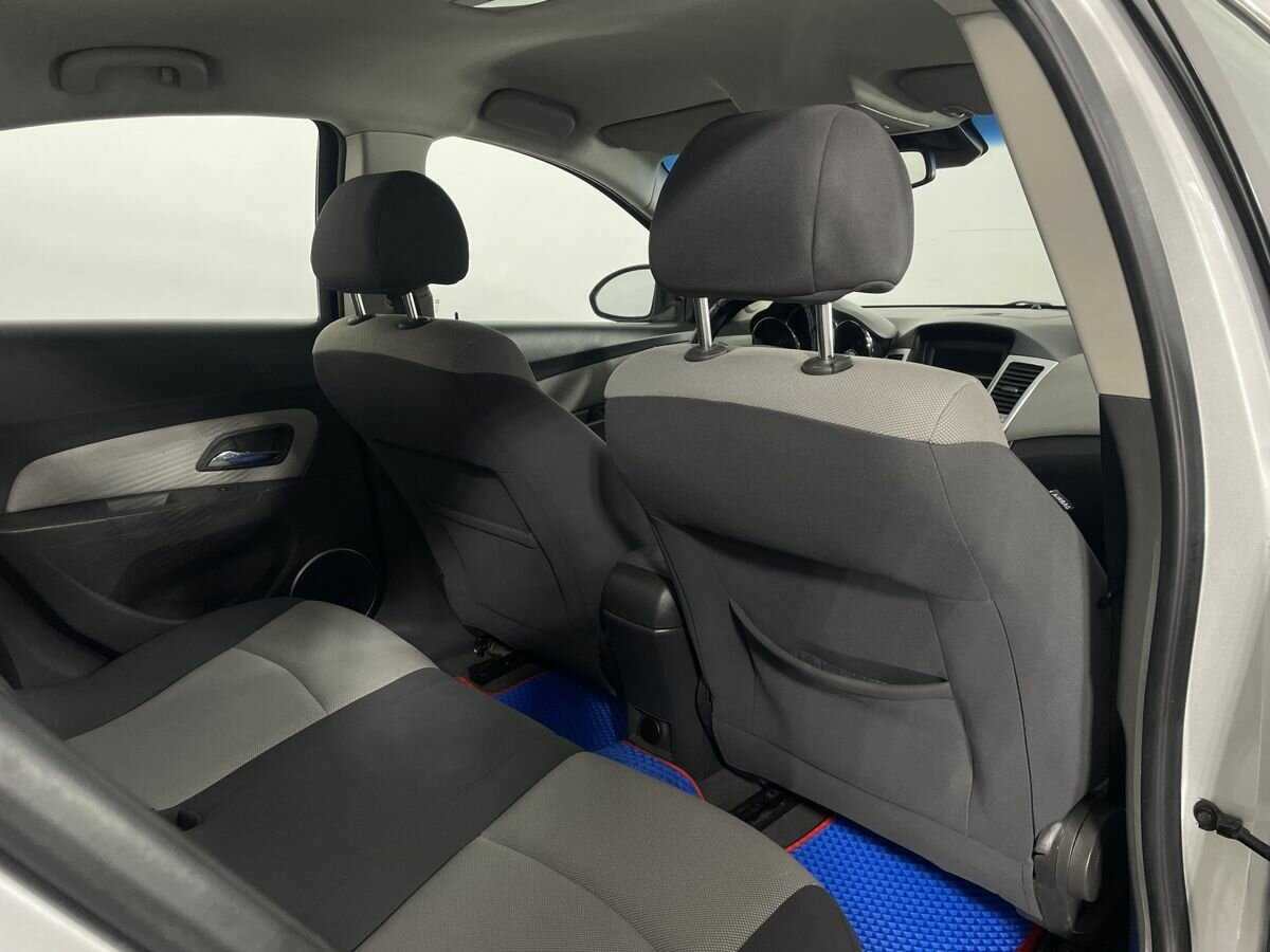 Chevrolet Cruze, 2010 Фото №16