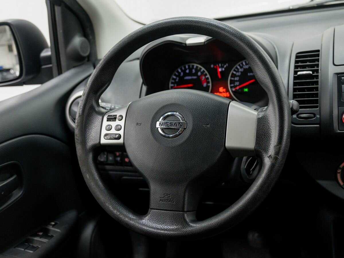 Nissan Note, 2011 Фото №11