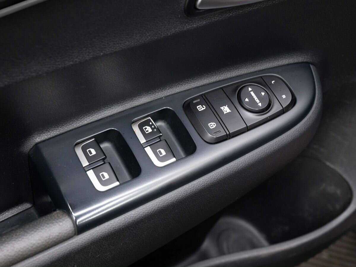 Kia Rio X-Line, 2018 Фото №18