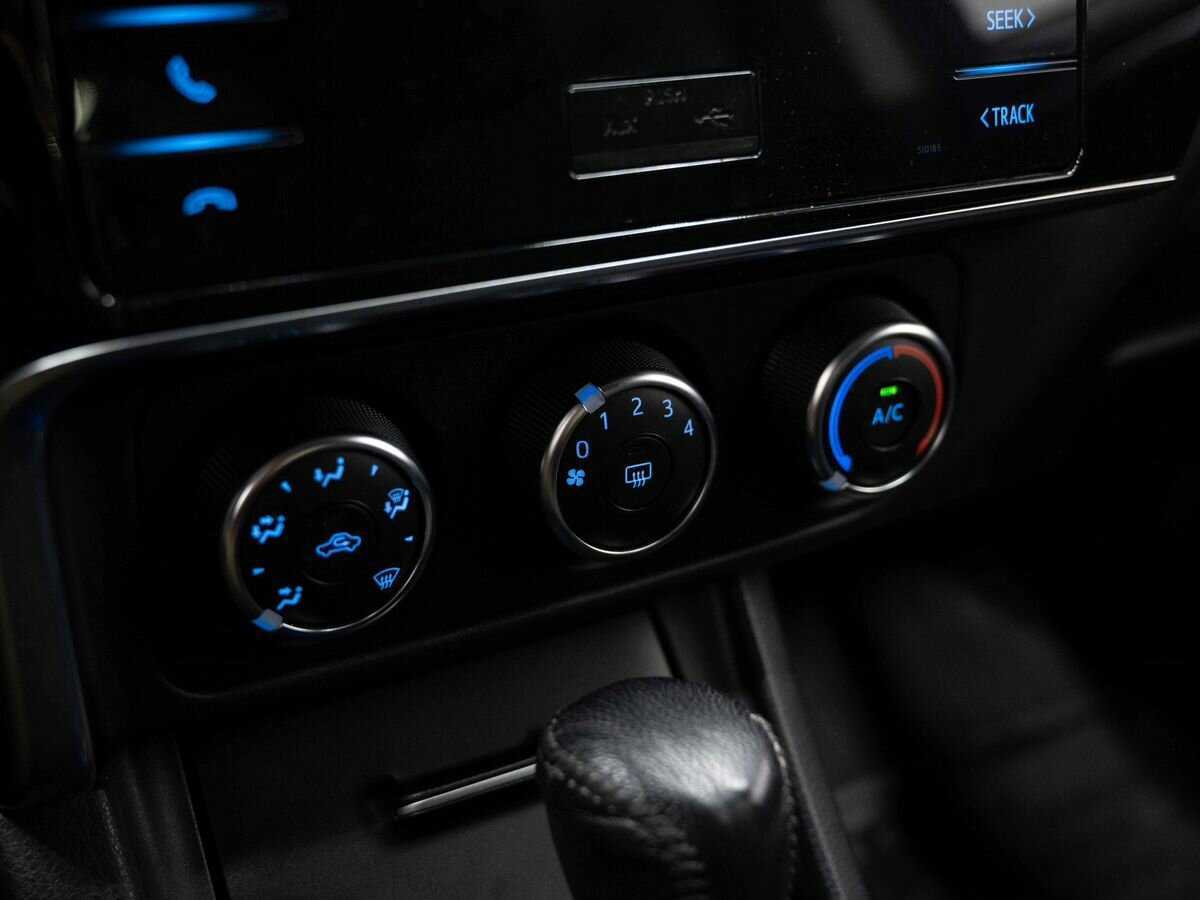 Toyota Corolla, 2017 Фото №19