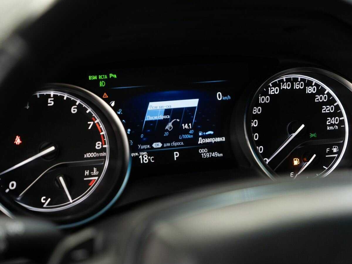 Toyota Camry, 2018 Фото №12