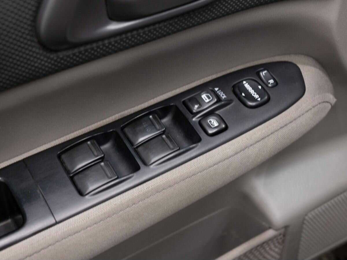 Subaru Forester, 2005 Фото №16