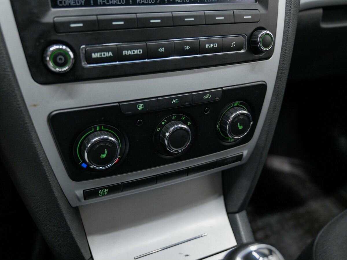 Skoda Octavia, 2011 Фото №17