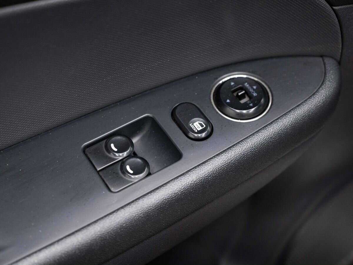 Hyundai i30, 2010 Фото №16