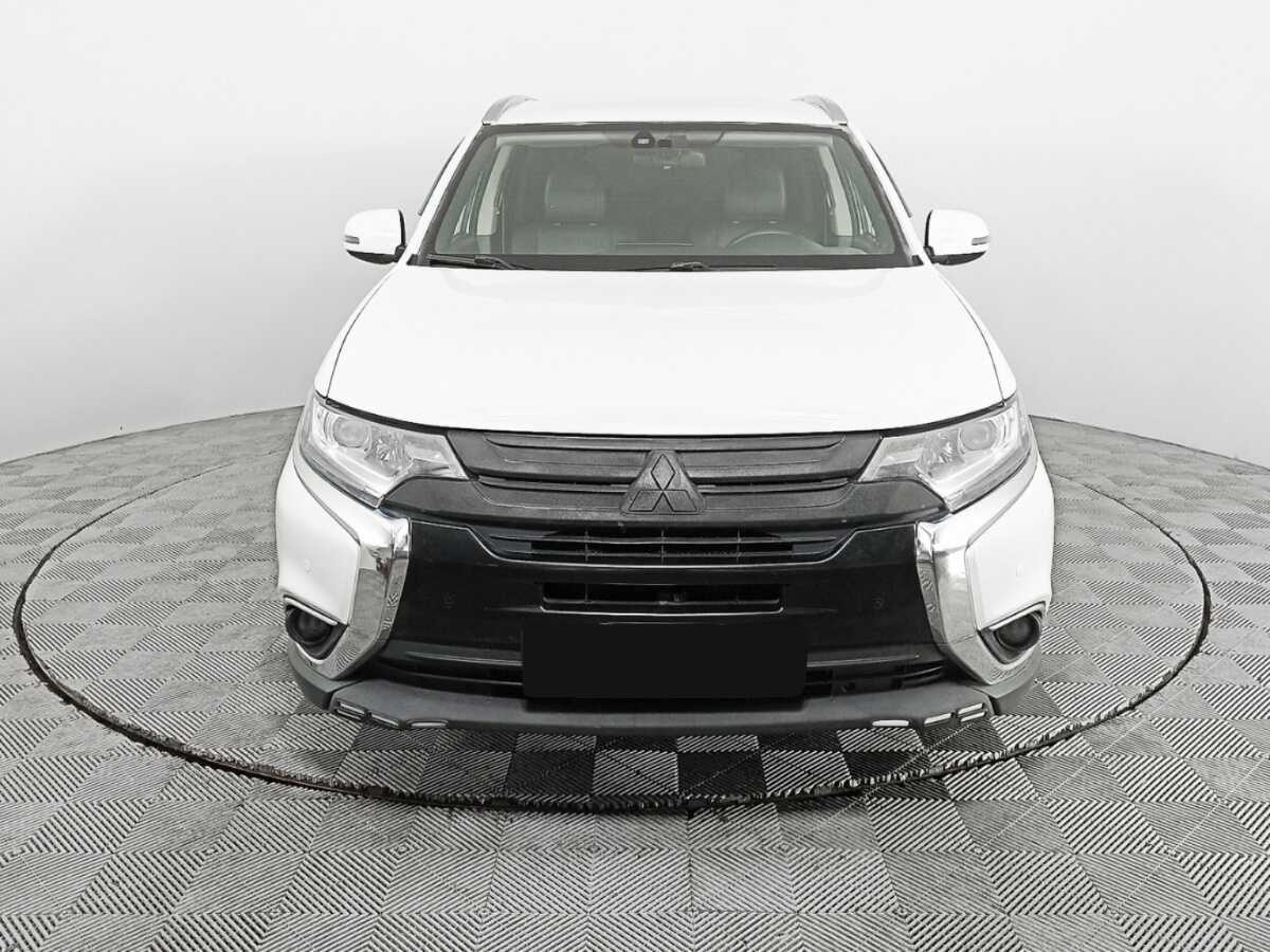 Mitsubishi Outlander, 2018 - 167 301 км. | Фото №2