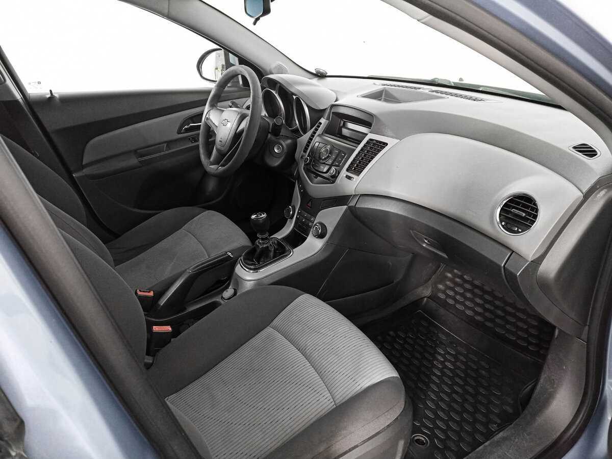 Chevrolet Cruze, 2010 Фото №9