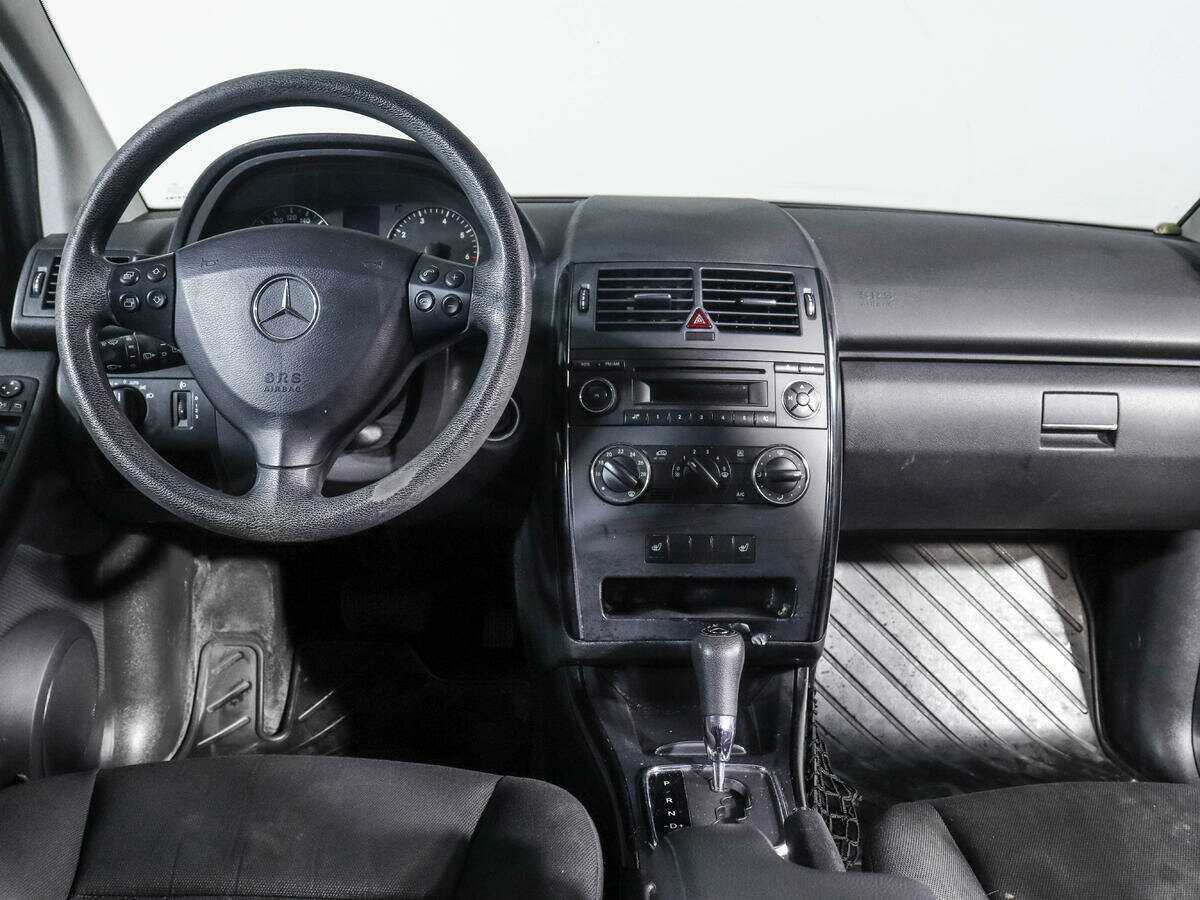 Mercedes-Benz A-Класс 180, 2012 Фото №11