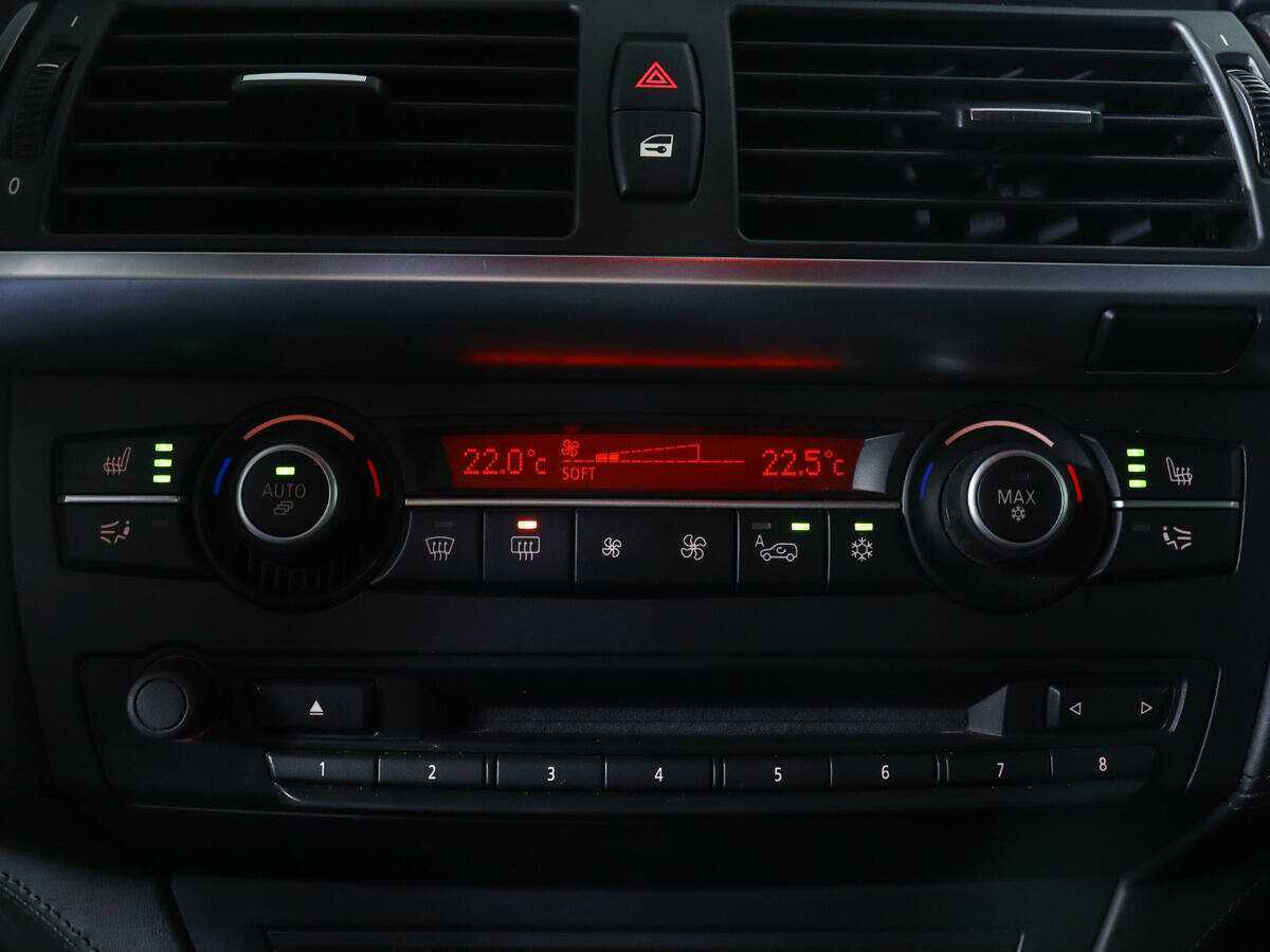 BMW X5 M50d, 2012 Фото №19